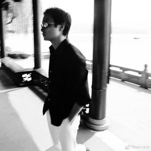 韩国，日本成人电影免费看
